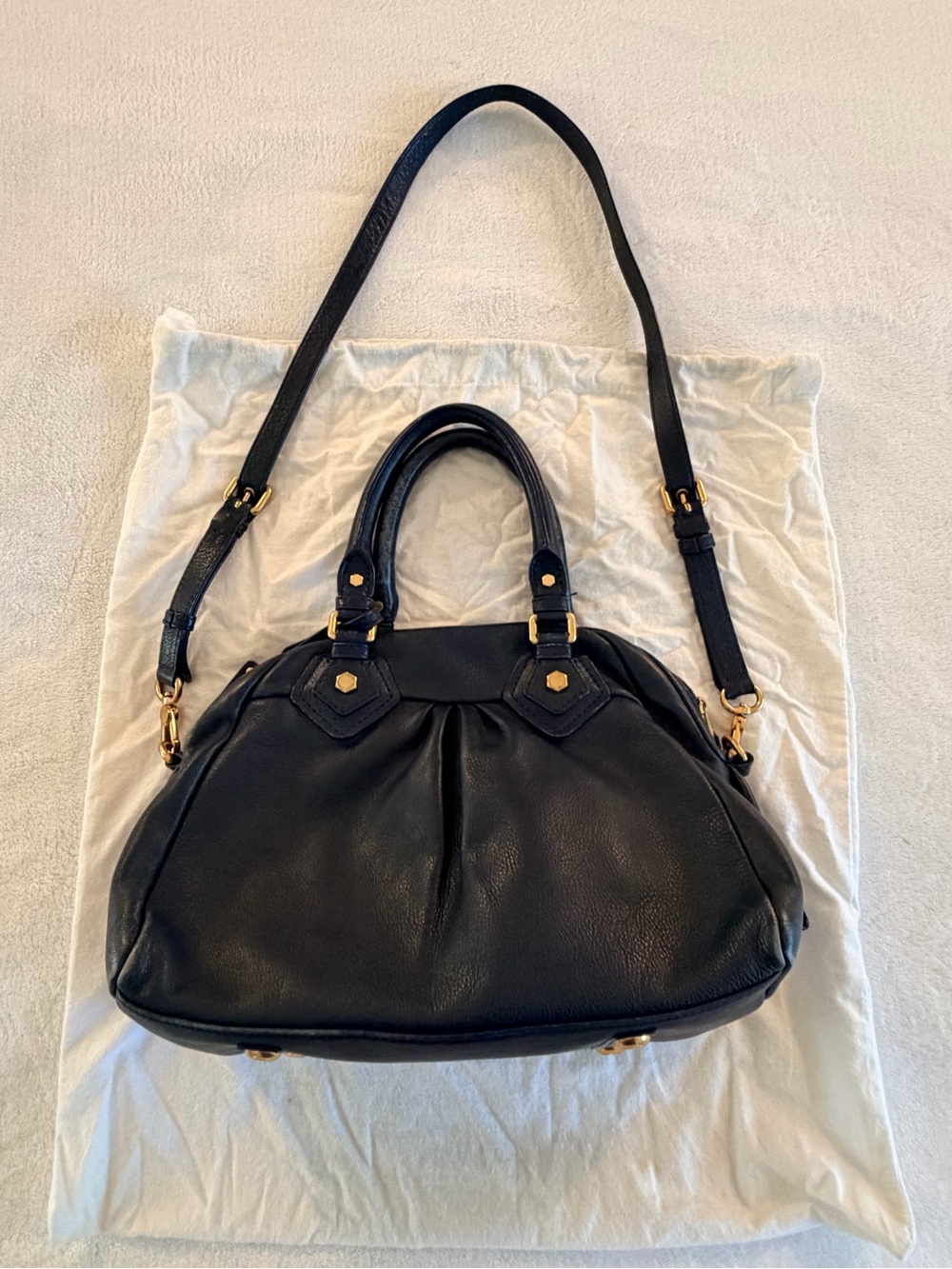 Marc by Marc Jacobs Navy Leather Shoulder Bag with Gold Hardware - Picture 2 of 8